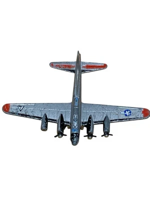 Bombardero Tootsie Toy Air Force B-17 de colección metal fundido gris Foto 1 de 4
