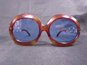 VINTAGE 70s OVERSIZED LADIES OVAL BLUE LENS GLASSES SUNGLASSES - Picture 1 of 9