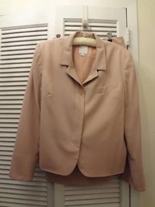 WOMEN'S C&W BLUSH PINK WOOL SKIRT SUIT W/HIDDEN BUTTONS SIZE 16 100% WOOL - Picture 1 of 11