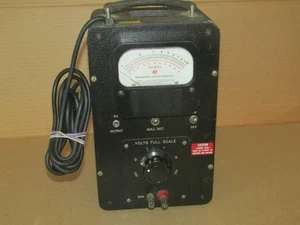 Ballantine Lab Electronic Voltmeter 310A Decibels AC VOLTS (powers on) - Picture 1 of 11