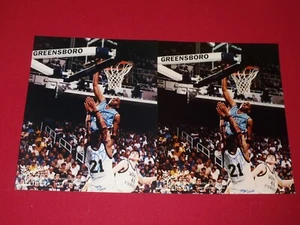 Lote de 2 autógrafos Jerry Stackhouse 1995 Signature Rookies en tarjeta automático 8X10 - Imagen 1 de 2
