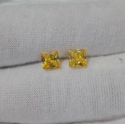 Lote de 2 piezas de piedra suelta citrino simulada princesa corte brillante de 5 mm para colgante Foto 1 de 4