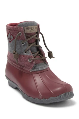 Bota de pato de lana a rayas universitarias de agua salada Sperry para mujer vino Foto 1 de 4