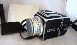 Hasselblad 500C Medium Format Camera w/ Carl Zeiss Planar 1:2.8 f=80mm Bk mount - Picture 1 of 10