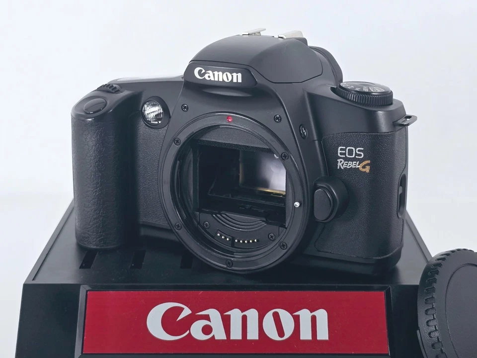 🌸[как новый] Пленочная камера Canon EOS Rebel G Kiss 35 мм только корпус крепление EF из Японии - Изображение 1 из 4