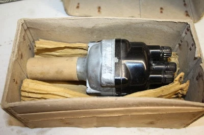 NOS LUCAS DKY4A distributor 40064 MORRIS OXFORD TAXI,WOLSELEY 12,ALVIS 14,ROVER - Image 1 of 4