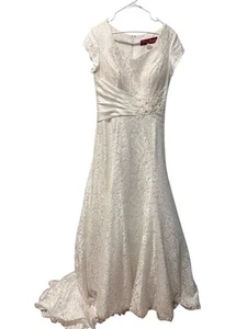 $1950 Ivory Cap Sleeve Lace Wedding Dress Size 14 Lili Isaac H116 INCL VEIL - Picture 1 of 10