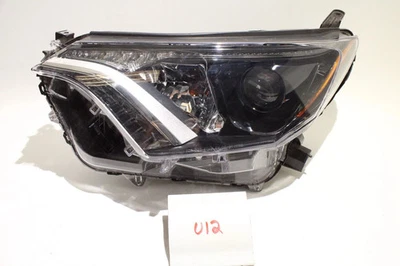 Nuevo OEM Toyota Faro Faro Luz Lámpara Genuino 2016-2018 Rav4 Rav 4 Chip Mount Foto 1 de 4