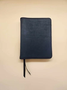 Premium Leather Bible- ESV Journaling Bible with 2 Black Ribbons - Imagen 1 de 6