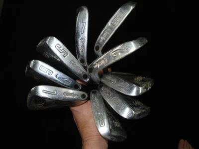   Juego de Nueve Hierros y 1,3,4 Palos de Madera Haig Ultra 66430 Usado Walter Hagen De Colección Foto 1 de 4