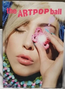 LADY GAGA - 2014 ARTPOP BALL VIP TAPA DURA CONCIERTO GIRA MUNDIAL PROGRAMA LIBRO COMO NUEVO- - Imagen 1 de 1