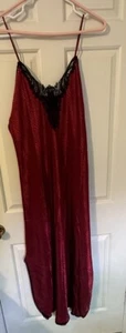 Lucie Ann Red Black With Lace Vintage Nightgown Size Large - Picture 1 of 10