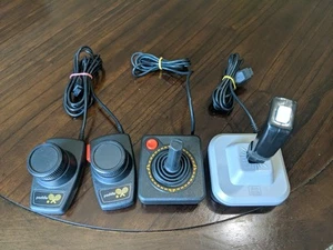 Atari 2600 Controller Lot. Joysticks/Paddles - Picture 1 of 12