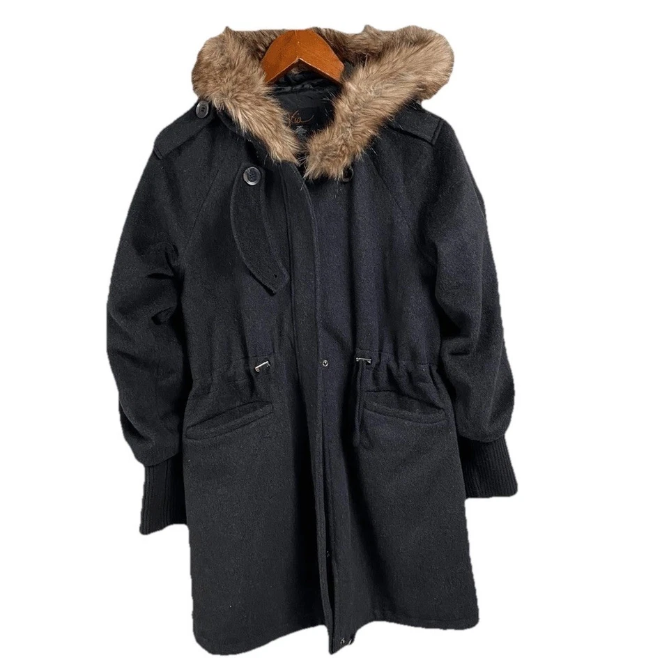 Abrigo Via mezcla lana talla mediana ribete de piel con capucha gris carbón Foto 1 de 4