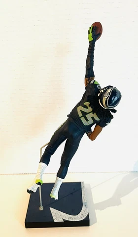 McFarlane Toys NFL Seattle Seahawks Richard Sherman Action Figure Series 36 Cover