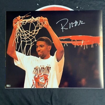 Foto firmada por Richard Rip Hamilton 16x20 UConn Huskies autografiada Steiner CX Foto 1 de 3