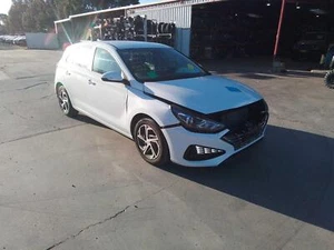 HYUNDAI I30 PD 2017-2023 RIGHT FRONT STRUT 2.0L PETROL G4NC - Picture 1 of 12