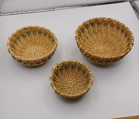 BOYD'S COLLECTION Miniature Tightly Woven 3 Round Basket Cover