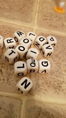 Vintage 1983 Parker Brothers BOGGLE Hidden Word Game Replacement Part Dice Cubes - Image 1 of 4