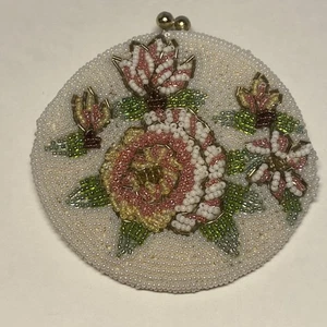 Vintage Beaded Floral Coin Purse, Hinge Closure, 3.5" Round Bag White & Pink - Picture 1 of 8