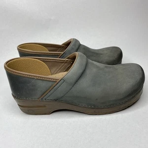 Dansko Women’s Clogs Size EU 40 US 9/9.5 Gray Leather Professional Work Shoes - Picture 1 of 13