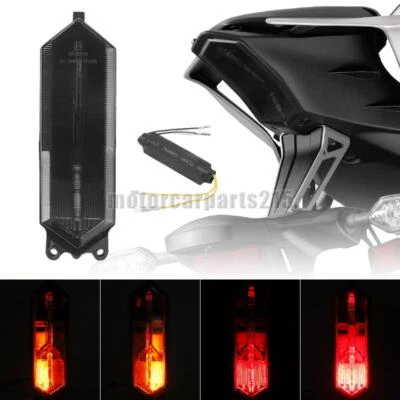Luz trasera LED señales de giro de freno para Yamaha YZF R7 R1 YZF R6 R1M R1S 2015-2023 Foto 1 de 4