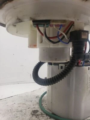 Bomba de combustible usada se adapta a: Chevrolet Malibu 2011 conjunto de bomba 2,4 L VIN 0 octavo dígito op Foto 1 de 4