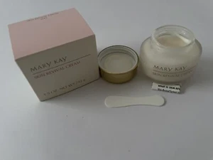 NEW IN BOX! Mary Kay 2681 Skin Revival Cream Normal To Dry 1.5 Oz. W/SPATULA - Picture 1 of 2