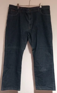 Mens Jeans "Wrangler" size W42-L32, 98% cotton. - Picture 1 of 7