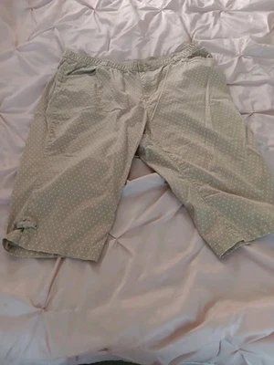 Pantalones capri mujer beige con Pokadots Foto 1 de 3