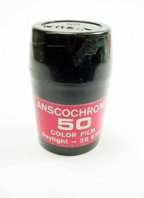 Cargador de casete de película recargable de metal Nikon 35 mm | con película | Nuevo | $39 | #1 | Foto 1 de 4