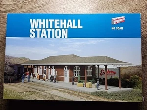 Spur HO -- Bausatz Bahnhof Whitehall Station -- 2932 NEU - Bild 1 von 3