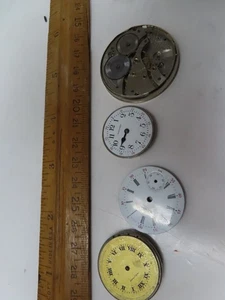 Lotto 4 ricambi orologio vintage WALTHAM Moving per riparazione ricambi placche quadrante oro bianco - Foto 1 di 3