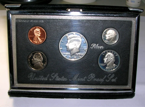 (1994) US Mint Premier Silver Proof Set Cover