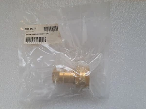 AMAT Applied Materials 3300-01237 , FTG HOSE CPLG QDISC 1/2 BODY X 1/2 FPT B - Picture 1 of 3