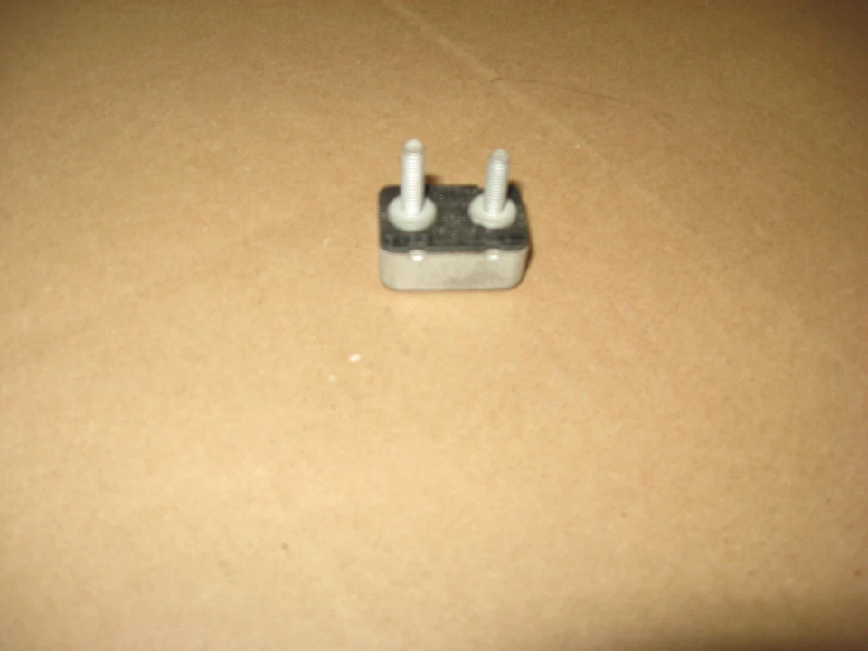 1947-53 Kaiser y 1954 Darrin Interruptor de faros Interruptor de circuito Nuevo de Lote Antiguo Frazer Foto 1 de 1