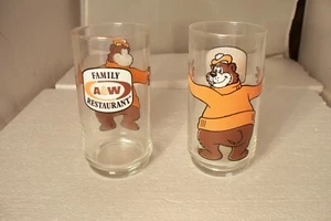 2 Vintage A & W Family Restaurant Bear Hugging Glasses - Picture 1 of 6