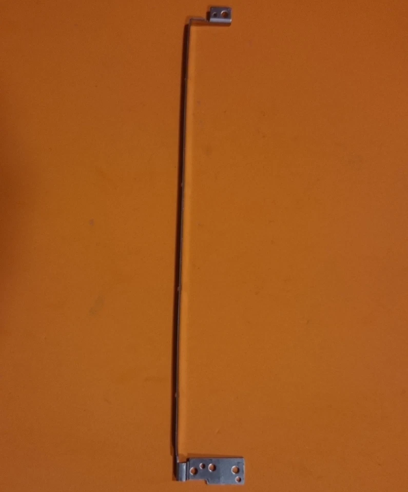 Unterstützung Links (Klammern Links) MEDION Akoya P6612 Md 96987 - Bild 1 von 1