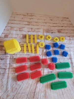 Vintage Bristle Blocks 32 Pieces - Image 1 of 4