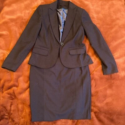 Women’s skirt suit size 10 jacket skirt is 8  - Image 1 of 4