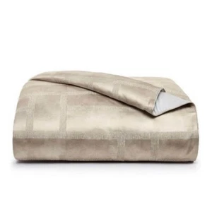 Hotel Collection Burnish Bronze Comforter Cover. - Picture 1 of 2