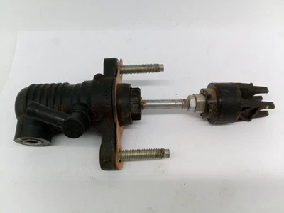 TOYOTA HILUX CLUTCH MASTER CYLINDER MK8 2016-2023 314200K013 - Image 1 of 4