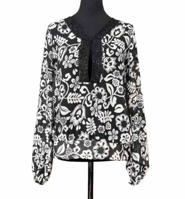 Top floral Nicole M transparente negro blanco con cuentas manga larga talla 4 pequeño ojo de cerradura cuello en V Foto 1 de 4