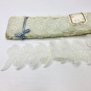 Vintage Lace Fabric Trim White Floral Edging Ribbon Piece Swiss Decorative - Picture 1 of 6