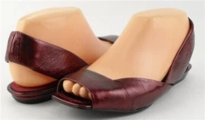 $130 STUDIO 9 NINE WEST KANNY Red Wine Patent Designer COMFORT Flats Sandals 6 - Picture 1 of 4