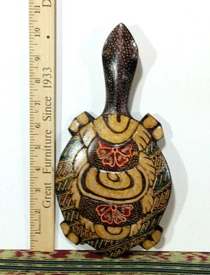 1- Espejo Tortuga Madera Batik Mediano Nuevo, 10.5" x 5.5" - Hecho en Java, Indonesia  Foto 1 de 3