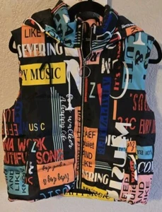 Gilet Taglia 4 Shein Parole Colorate Puffer Artsy Graphitti Gilet Cappotto - Foto 1 di 9