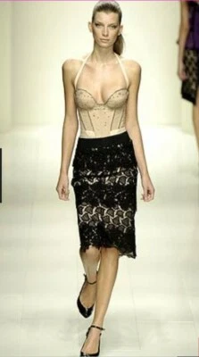 Falda de encaje negra La Perla lista para usar primavera 2006 talla 40 Foto 1 de 4