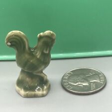 RED ROSE TEA WADE OF ENGLAND CERAMIC FIGURINE GREEN CHICKEN MINIATURE WHIMSIES