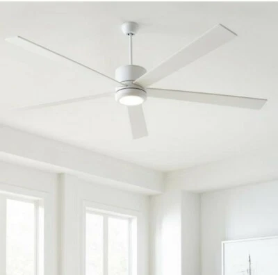 Monte Carlo Vision 84 英寸 LED 哑光白色吊扇 5VMR84RZWD — 第 1/4 张图片